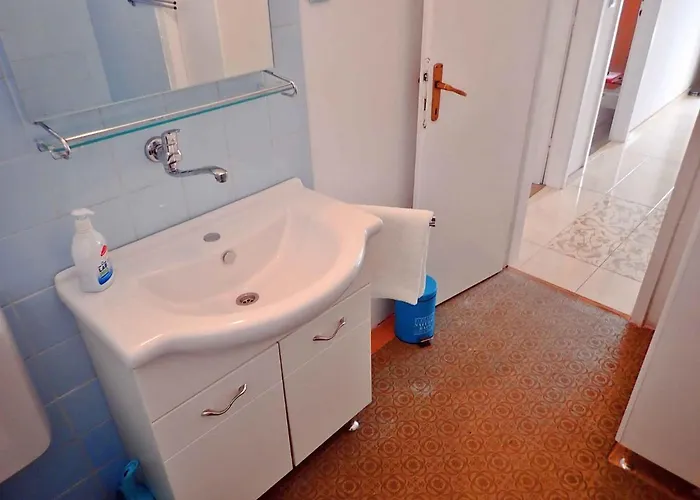 Διαμέρισμα In Starigrad-paklenica 34801 *